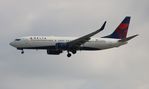 N375DA @ KLAX - LAX 2018 - by Florida Metal