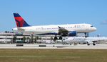 N378NW @ KFLL - FLL 2019