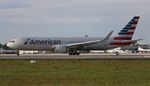 N386AA @ KMIA - MIA 2015 - by Florida Metal