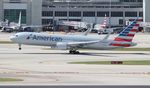 N392AN @ KMIA - MIA 2014 - by Florida Metal