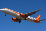 G-UZMA @ LGW - easyJet