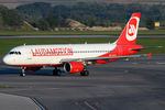 OE-LOC @ VIE - Laudamotion - by Chris Jilli