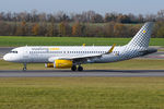 EC-MXP @ VIE - Vueling - by Chris Jilli