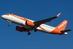 G-UZHM @ VIE - easyjet - by Chris Jilli