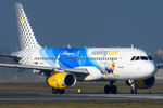 EC-MLE @ VIE - Vueling - by Chris Jilli