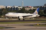 N439UA @ KTPA - TPA 2018 - by Florida Metal