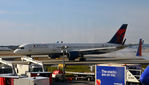 N553NW @ KATL - Taxi Atlanta - by Ronald Barker