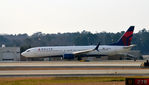 N846DN @ KATL - Taxi Atlanta - by Ronald Barker