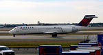 N925AT @ KATL - Taxi Atlanta - by Ronald Barker