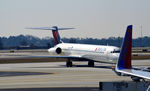 N964DL @ KATL - Taxi Atlanta - by Ronald Barker