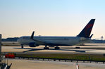 N175DN @ KATL - Taxi Atlanta