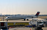 N900DE @ KATL - Taxi Atlanta - by Ronald Barker