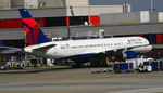 N6705Y @ KATL - At the gate Atlanta - by Ronald Barker