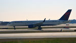 N6707A @ KATL - Taxi Atlanta - by Ronald Barker
