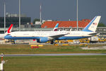 98-0001 @ LOWW - USA - Air Force Boeing 757-200 - by Thomas Ramgraber