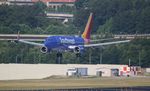 N7727A @ KATL - WN 737-700 - by Florida Metal