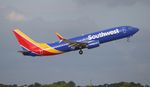 N8659D @ KMCO - WN 737-800