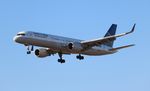 N512UA @ KLAX - LAX 2018 - by Florida Metal