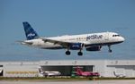N517JB @ KFLL - FLL 2019