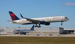 N538US @ KFLL - FLL 2019