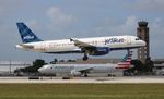N547JB @ KFLL - FLL 2019