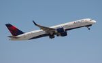 N555NW @ KFLL - FLL 2014