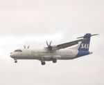 ES-ATE @ EKCH - ES-ATE landing rw 22L