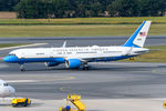 98-0001 @ VIE - US Air Force - by Chris Jilli