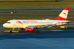 OE-LDE @ VIE - Austrian Airlines - by Chris Jilli