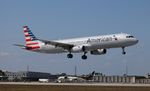 N568UW @ KMIA - MIA 2016 - by Florida Metal