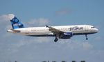 N570JB @ KFLL - FLL 2014