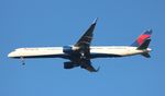 N581NW @ KMCO - MCO 2015 - by Florida Metal
