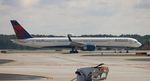N594NW @ KATL - ATL 2015 - by Florida Metal
