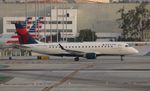 N610CZ @ KLAX - LAX 2015 - by Florida Metal