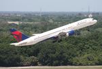 N670DN @ KTPA - TPA 2010 - by Florida Metal