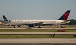 N671DN @ KATL - ATL 2015 - by Florida Metal