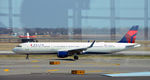 N338DN @ KJFK - Taxi JFK