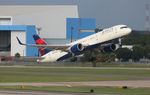 N695DL @ KTPA - TPA 2019 - by Florida Metal