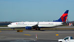N387DA @ KJFK - Taxi JFK