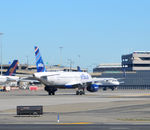 N806JB @ KJFK - Taxi JFK