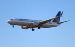 N16217 @ KLAX - United 737-824