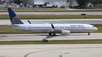 N37409 @ KFLL - United 737-924