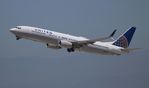 N38424 @ KLAX - United 737-924 - by Florida Metal