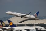N65832 @ KLAX - United 737-924 - by Florida Metal