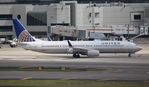 N69816 @ KMIA - United 737-924 - by Florida Metal
