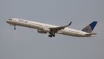 N78866 @ KLAX - United 757-33N - by Florida Metal
