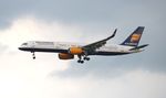 TF-ISR @ KORD - ICelandair 757-200 - by Florida Metal