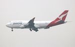 VH-OJS @ KLAX - Qantas 747-438 - by Florida Metal