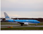PH-BGN @ EKCH - PH-BGN laking off rw 22R - by Erik Oxtorp