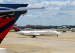 N949AT @ KATL - Taxi Atlanta